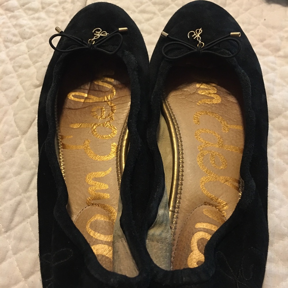 Sam Edelman black ballerina flats.
